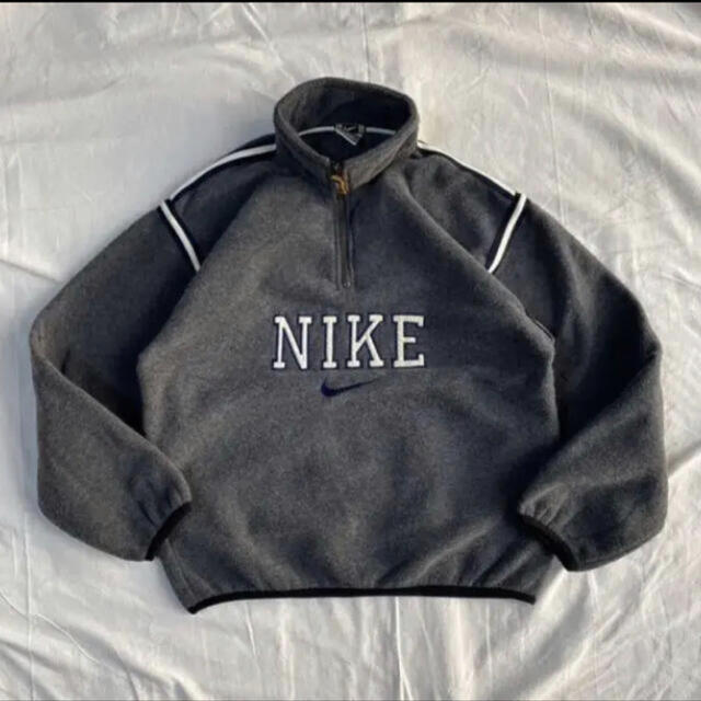 NIKE(ナイキ)の((超激レア!!)) nike ナイキ ハーフジップ スウェット 古着 メンズのトップス(スウェット)の商品写真