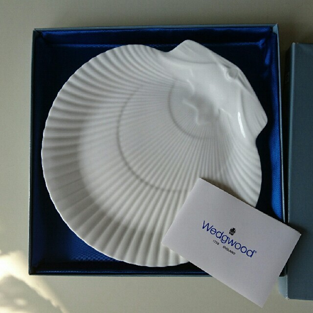 Wedgwood ウェッジウッド お皿 貝殻型 | フリマアプリ ラクマ