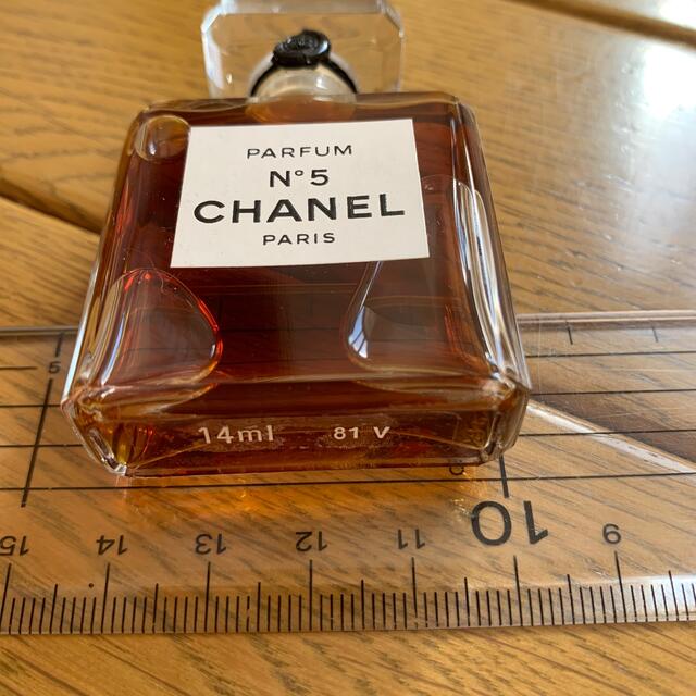 CHANEL(シャネル)のCHANEL  N°5香水瓶 コスメ/美容のボディケア(その他)の商品写真