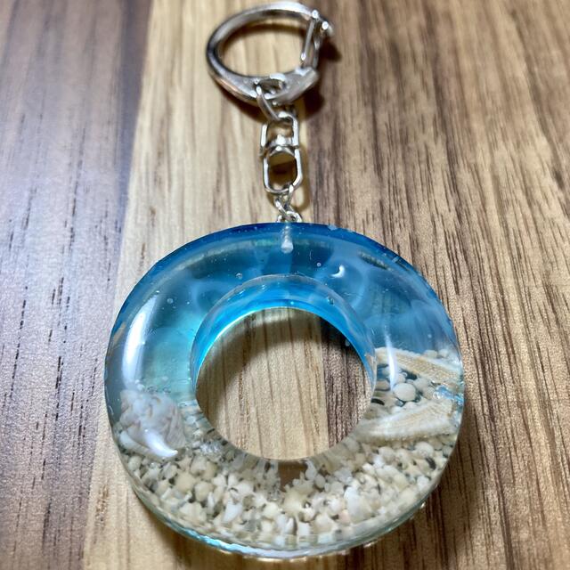 海のイニシャルキーホルダー Oの通販 by umika's shop｜ラクマ