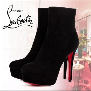 クリスチャンルブタン(Christian Louboutin)のレディース✨クリスチャンルブタンスエードショートブーツブーティ✨(ブーティ)