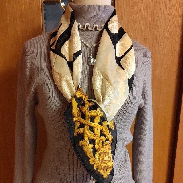 ANDRE LUCIANO(アンドレルチアーノ)のアンドレ ルチアーノ スカーフ レディースのファッション小物(バンダナ/スカーフ)の商品写真