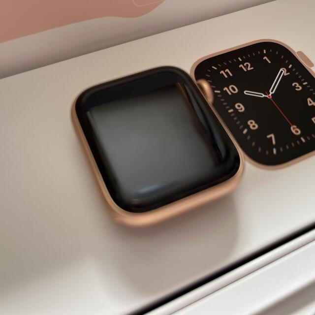 Apple Watch(アップルウォッチ)のApple Watch se GPS レディースのファッション小物(腕時計)の商品写真