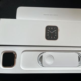 アップルウォッチ(Apple Watch)のApple Watch se GPS(腕時計)