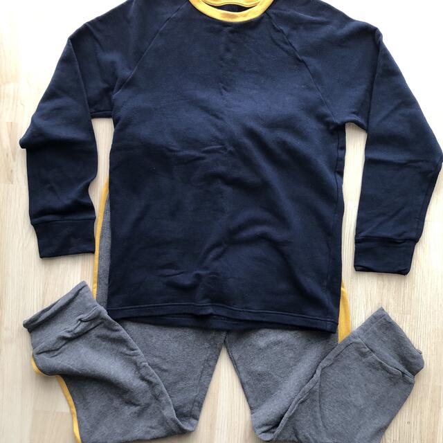 UNIQLO(ユニクロ)のヒナヒナ様専用 キッズ/ベビー/マタニティのキッズ服男の子用(90cm~)(パジャマ)の商品写真