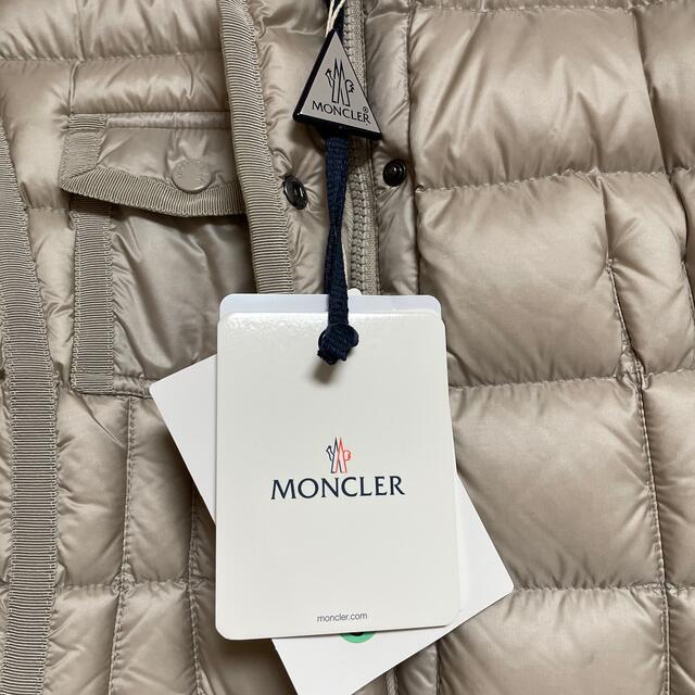 MONCLER(モンクレール)のモンクレール レディースのジャケット/アウター(ダウンジャケット)の商品写真