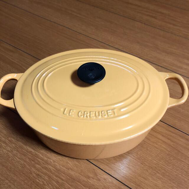 LE CREUSET(ルクルーゼ)のル・クルーゼ 鍋 ココット・ロンド 22 cm インテリア/住まい/日用品のキッチン/食器(鍋/フライパン)の商品写真