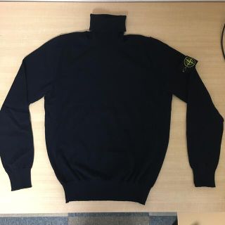 ストーンアイランド(STONE ISLAND)の美品　ストーンアイランド タートルネックセーター　S(ニット/セーター)