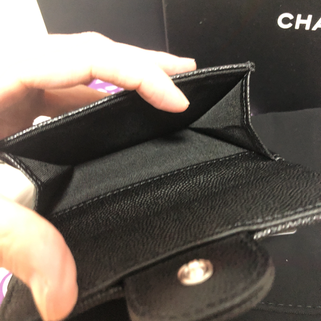 CHANEL ミニウォレット キャビアスキン CHANEL ミニウォレット キャビアスキン