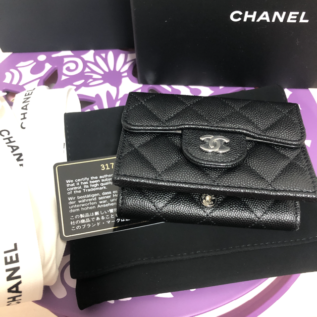 CHANEL(シャネル)のCHANEL ミニウォレット キャビアスキン レディースのファッション小物(財布)の商品写真