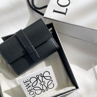 ロエベ(LOEWE)のロエベ　バーティカルウォレット　ブラック(財布)