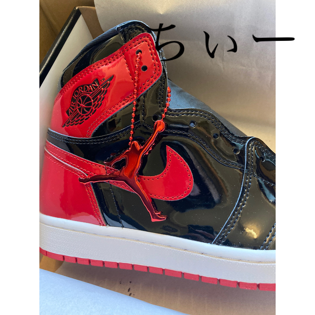 NIKE(ナイキ)のナイキ ジョーダン1 レトロ ハイ パテント ブレッド エナメル　新品 メンズの靴/シューズ(スニーカー)の商品写真