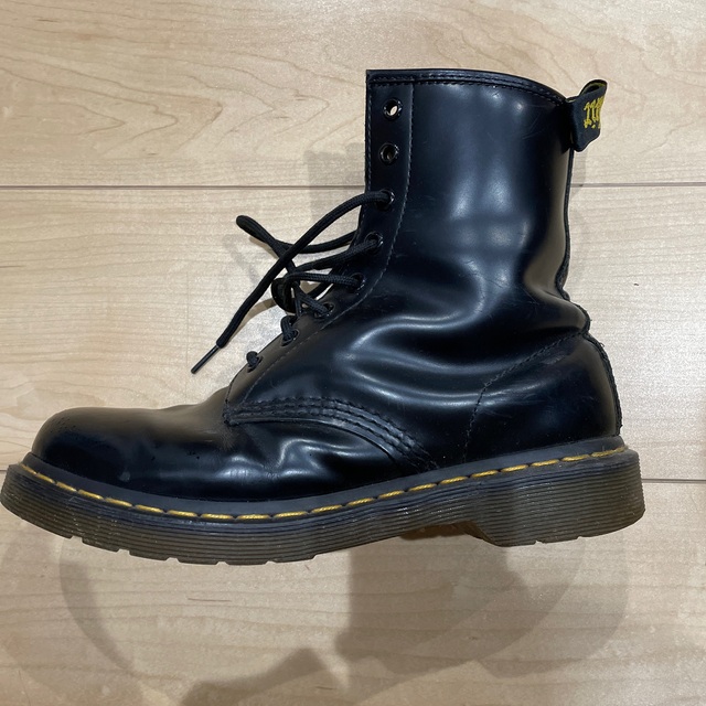 Dr.Martens(ドクターマーチン)のdrmartens ブラック　ブーツ レディースの靴/シューズ(ブーツ)の商品写真