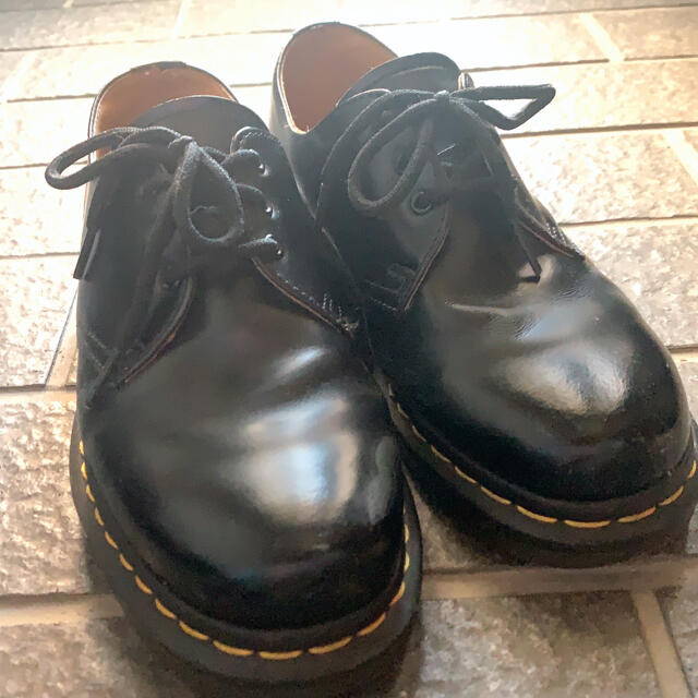 Dr.Martens(ドクターマーチン)のDr.Martens 黒　24〜24.5cm レディースの靴/シューズ(ローファー/革靴)の商品写真