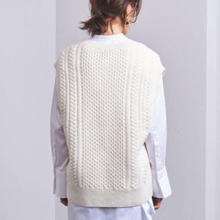 UNITED ARROWS - ユナイテッドアローズ ケーブルニット ベストの