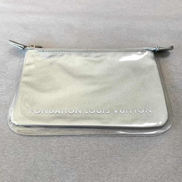 LOUIS VUITTON(ルイヴィトン)の【新品】フォンダシオン ルイヴィトン ポーチ シルバー Steelカラー レディースのファッション小物(ポーチ)の商品写真