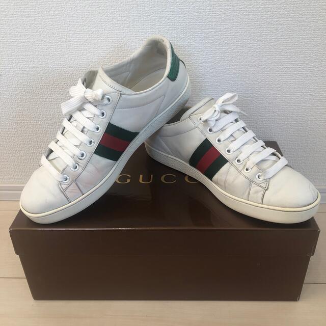 Gucci(グッチ)のグッチ  スタッズ  パール　スニーカー レディースの靴/シューズ(スニーカー)の商品写真