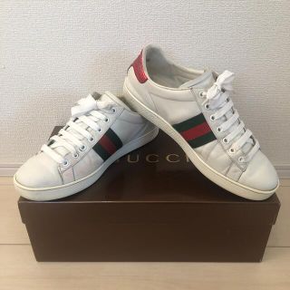 グッチ(Gucci)のグッチ  スタッズ  パール　スニーカー(スニーカー)