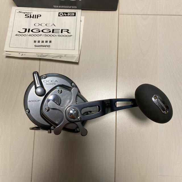 SHIMANO(シマノ)のSHIMANO シマノ OCEA オシアジガー 4000P JIGGER スポーツ/アウトドアのフィッシング(リール)の商品写真