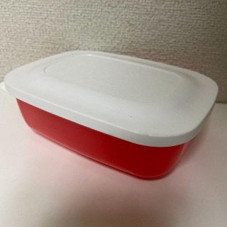 【専用ページ】Tupperware 容器（レッド）送料無料(容器)