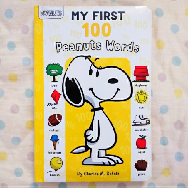 SNOOPY(スヌーピー)の【新品】スヌーピー 英語絵本 100 ファーストワーズ エンタメ/ホビーの本(絵本/児童書)の商品写真