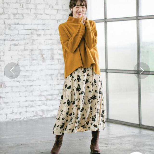 apart by lowrys(アパートバイローリーズ)の【美品】アパートバイローリーズ 花柄タックスカート M レディースのスカート(ロングスカート)の商品写真