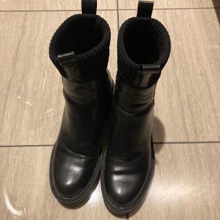 ザラ(ZARA)のえむ様専用　ZARA ショートブーツ(ブーツ)