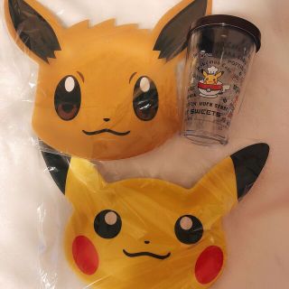 ポケモン(ポケモン)のおまとめ割引!!ポケモンカフェ ピカチュウ イーブイ プレート タンブラーセット(食器)