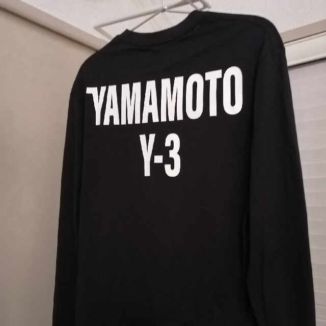 Y-3(ワイスリー)のY3 バックプリントロングTシャツ y-3 u ch2 gfx レディースのトップス(カットソー(長袖/七分))の商品写真