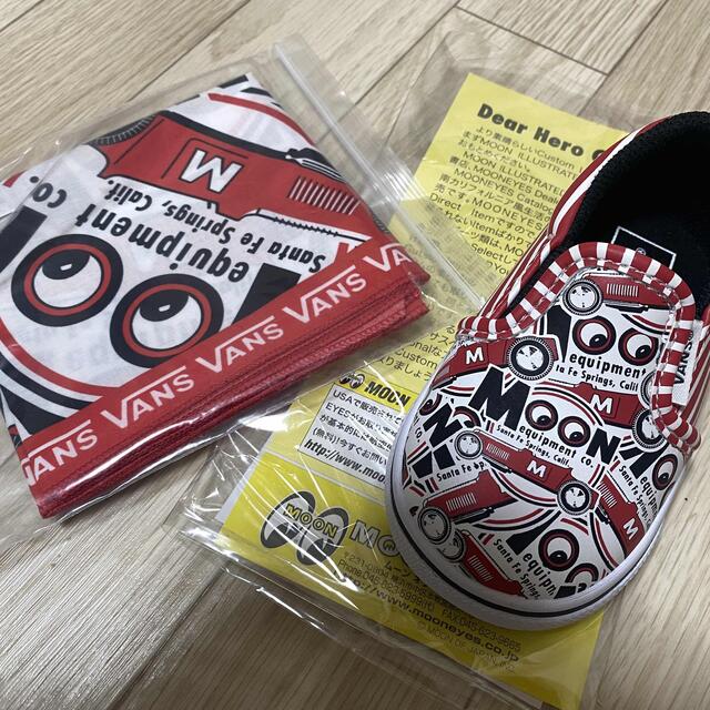 MOONEYES VANS スリッポン | hartwellspremium.com