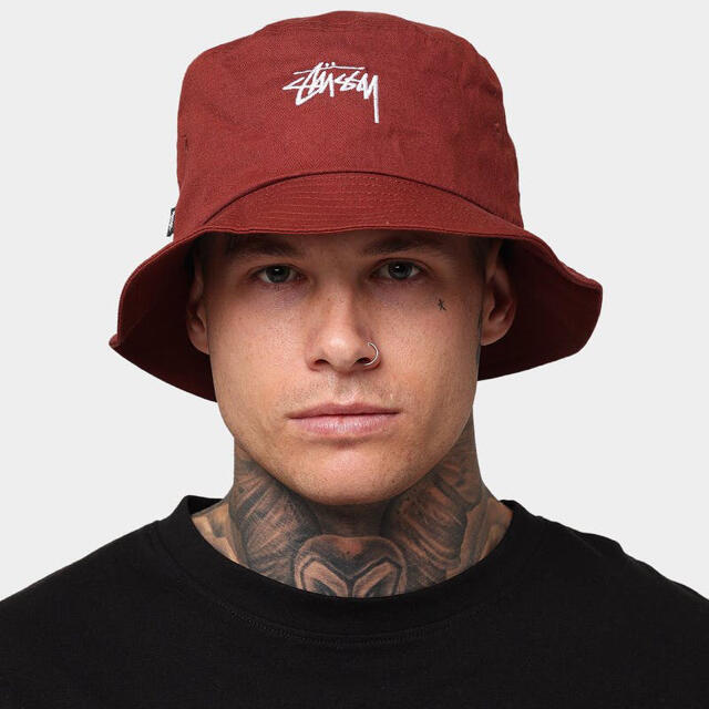 STUSSY(ステューシー)の【海外限定】STUSSY ユニセックス バケットハット モカ ブラウン メンズの帽子(ハット)の商品写真