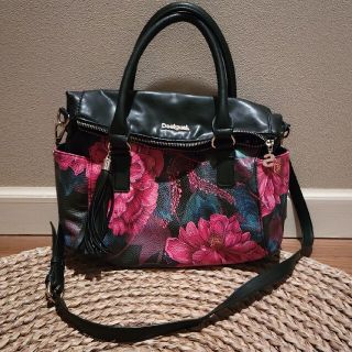 デシグアル(DESIGUAL)のDesigual 花柄バック👜(ショルダーバッグ)