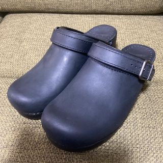 ダンスコ(dansko)の【美品】dansko ダンスコ　イングリッド　ブラック　38(サンダル)