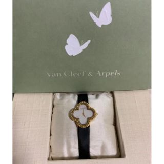 ヴァンクリーフアンドアーペル(Van Cleef & Arpels)の【L❤︎断捨離中❤︎様専用】ヴァンクリーフ   アルハンブラ　時計①(腕時計)