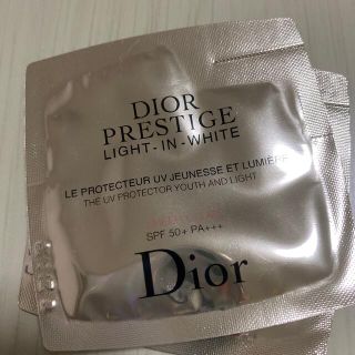 ディオール(Dior)のディオールプレステージホワイトルプロテクターUVシアーグロー(化粧下地)