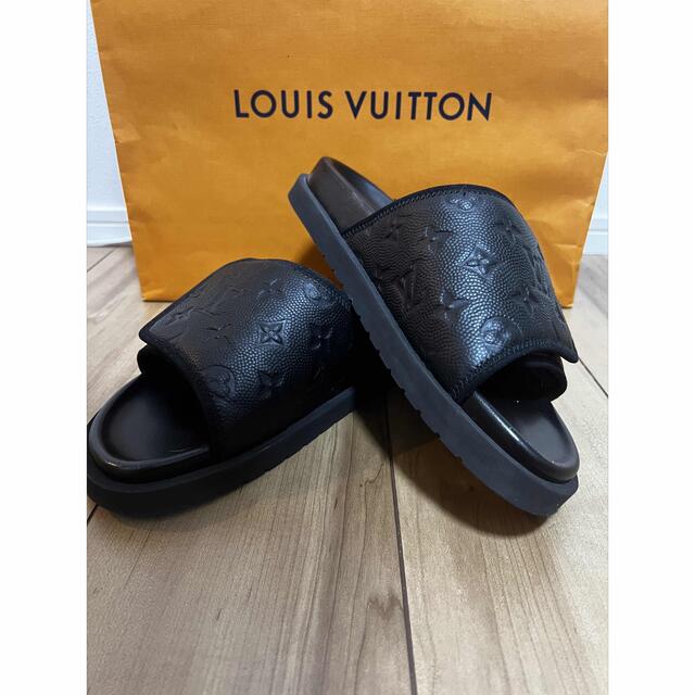 LOUIS VUITTON(ルイヴィトン)のLOUIS VUITTON × NBA MIAMI MULE サンダル メンズの靴/シューズ(サンダル)の商品写真