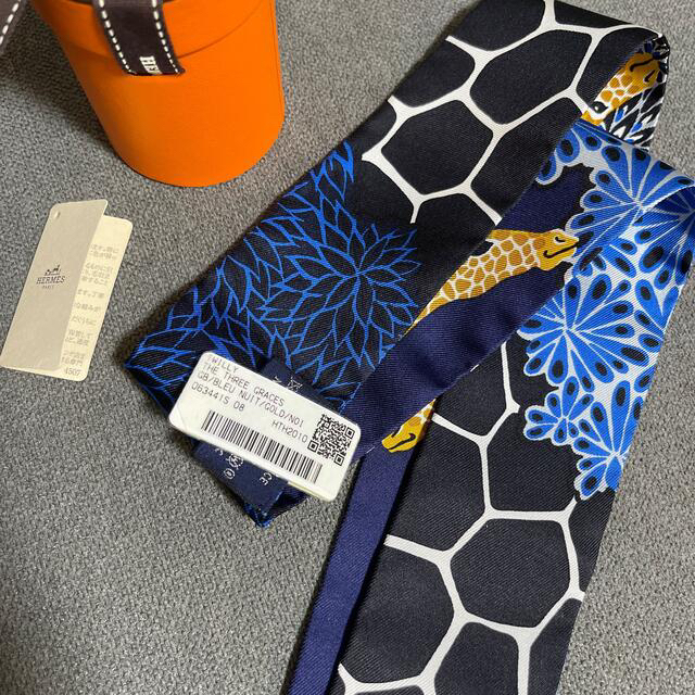 Hermes(エルメス)のエルメス　ツイリー 三美神   スリーグレイス  ブルー　新品未使用 レディースのファッション小物(バンダナ/スカーフ)の商品写真