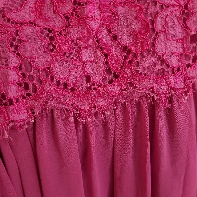 GRACE CONTINENTAL(グレースコンチネンタル)のレースワンピース　ピンク　ドレス　ケイトスペード　イッサロンドン　エメ レディースのワンピース(ひざ丈ワンピース)の商品写真