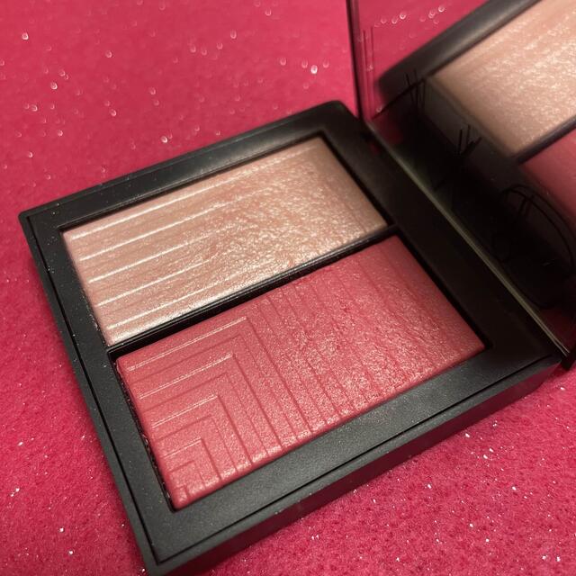 NARS(ナーズ)のナーズ デュアルインテンシティーブラッシュ コスメ/美容のベースメイク/化粧品(チーク)の商品写真