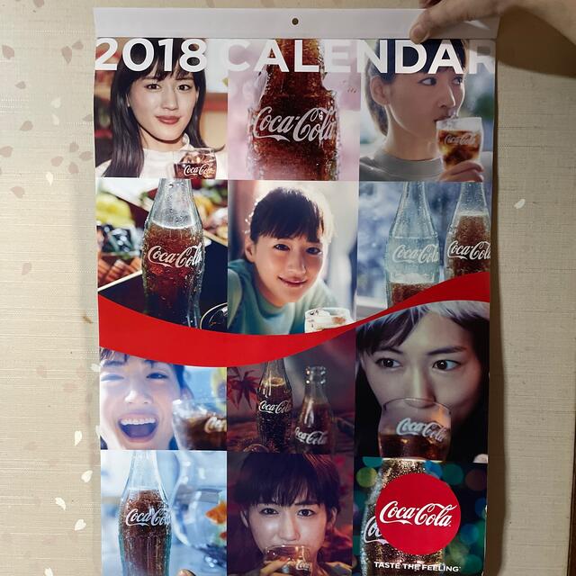 コカ・コーラ(コカコーラ)の綾瀬はるか　カレンダー2018年度 エンタメ/ホビーのタレントグッズ(女性タレント)の商品写真