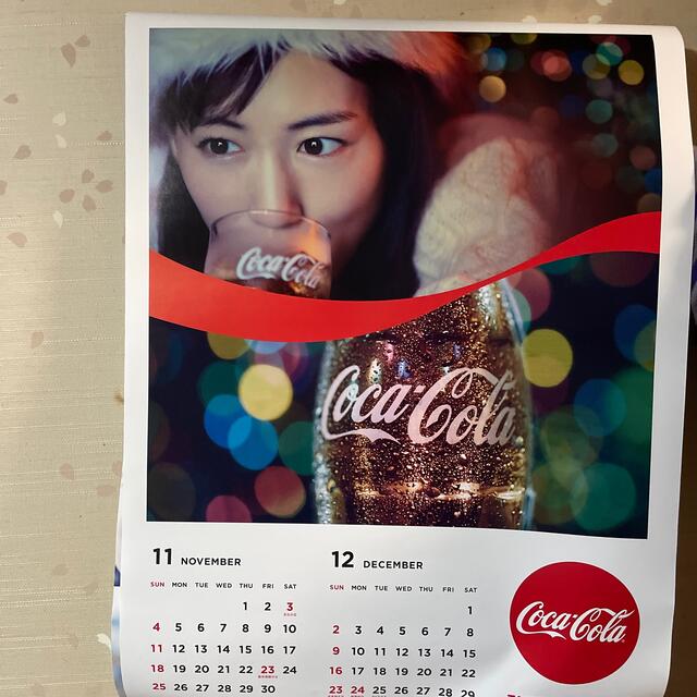コカ・コーラ(コカコーラ)の綾瀬はるか　カレンダー2018年度 エンタメ/ホビーのタレントグッズ(女性タレント)の商品写真