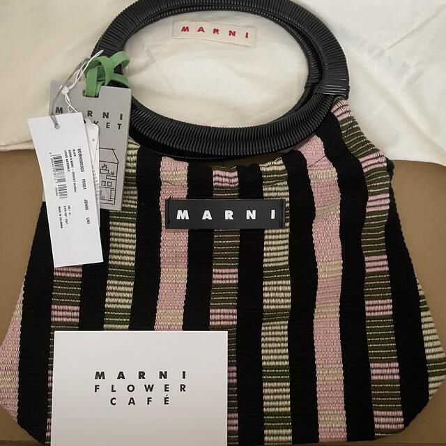 専用　マルニ　MARNI　ボートバッグ ブラックピンク