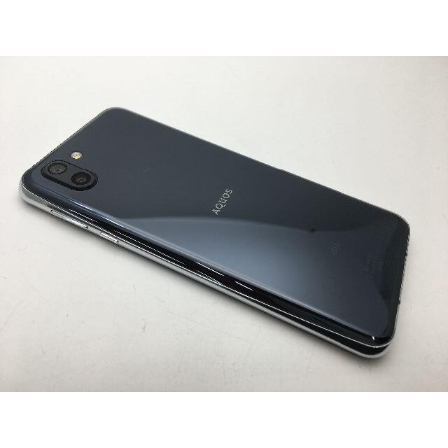 SHARP(シャープ)のSIMフリー美品au AQUOS R2 SHV42 ブラック268 スマホ/家電/カメラのスマートフォン/携帯電話(スマートフォン本体)の商品写真