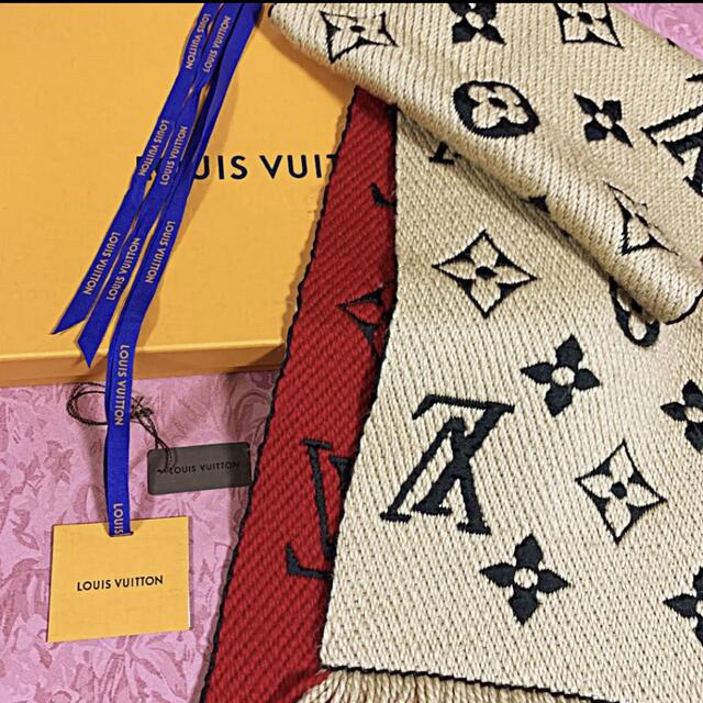 LOUIS VUITTON(ルイヴィトン)のさくら様御専用♡【美品】ルイヴィトン　エシャルプ　ロゴマニア　デュオ レディースのファッション小物(マフラー/ショール)の商品写真