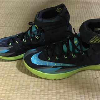 ナイキ(NIKE)のナイキ バッシュ(今夜で出品終了)(スニーカー)