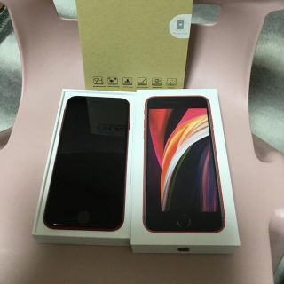 アイフォーン(iPhone)のiPhone SE  第2世代(SE2)レッド 64GB(スマートフォン本体)