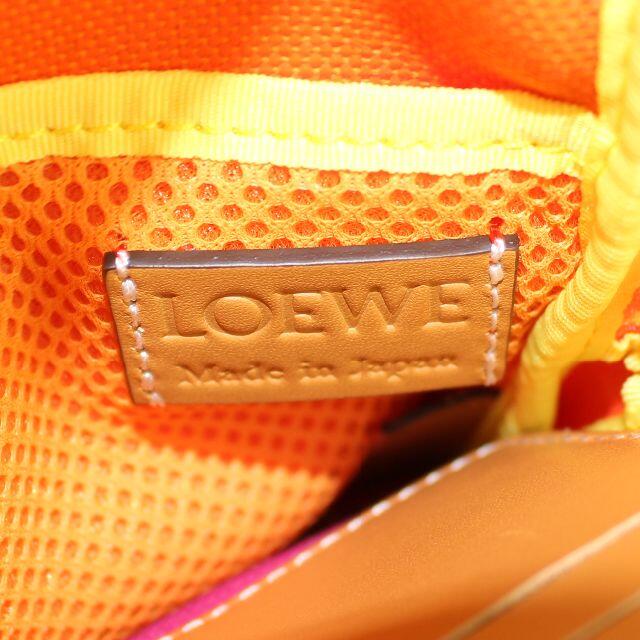 LOEWE(ロエベ)のLOEWE ロエベ ネックストラップ サコッシュ 携帯ケース オレンジ 新品 レディースのバッグ(ショルダーバッグ)の商品写真