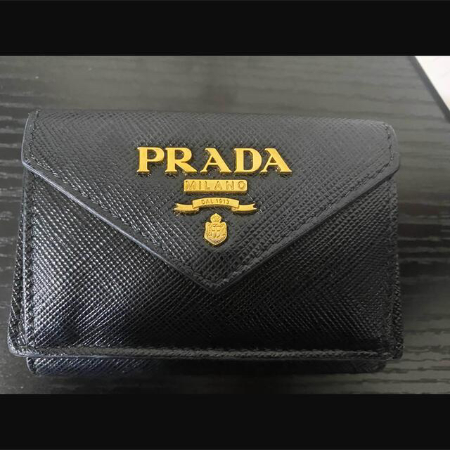 PRADA プラダ　財布 黒 ミニウォレット サフィアーノ