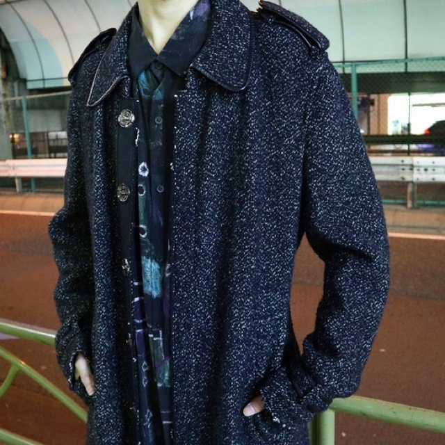 Yohji Yamamoto(ヨウジヤマモト)の04AW パンク期 YOHJI YAMAMOTO POUR HOMME  メンズのジャケット/アウター(チェスターコート)の商品写真