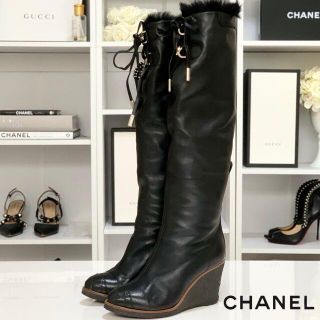 シャネル(CHANEL)の2572 シャネル レザー ファー ロングブーツ 黒(ブーツ)